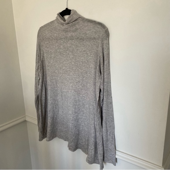 Velvet by Graham & Spencer - TALISIA GAUZY WHISPER MOCK NECK TEE - Picture 3 of 8